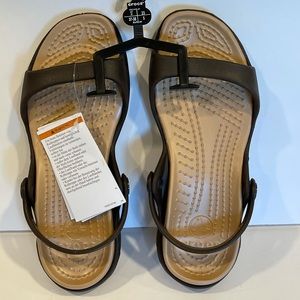 Women’s CROCS Cleo sandals, size 7